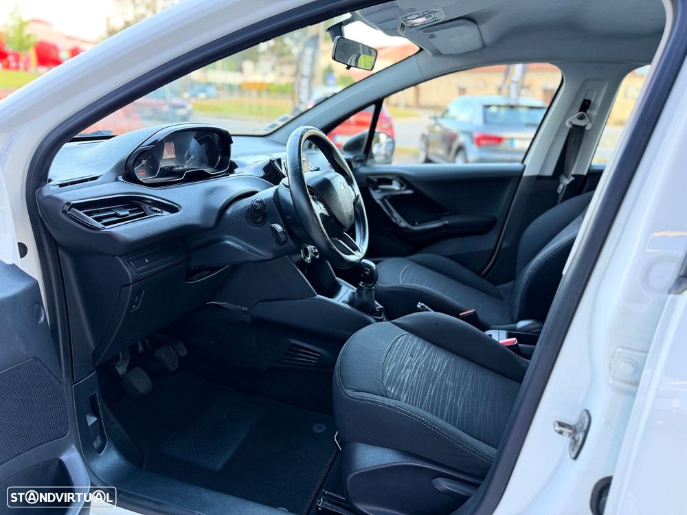 Peugeot 208 1.6 BlueHDi Style - 10