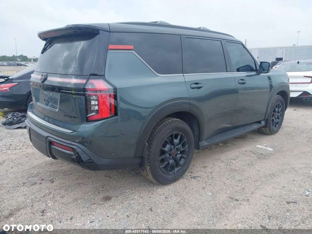 Nissan Armada - 5