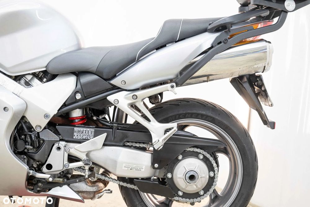 Honda VFR - 17