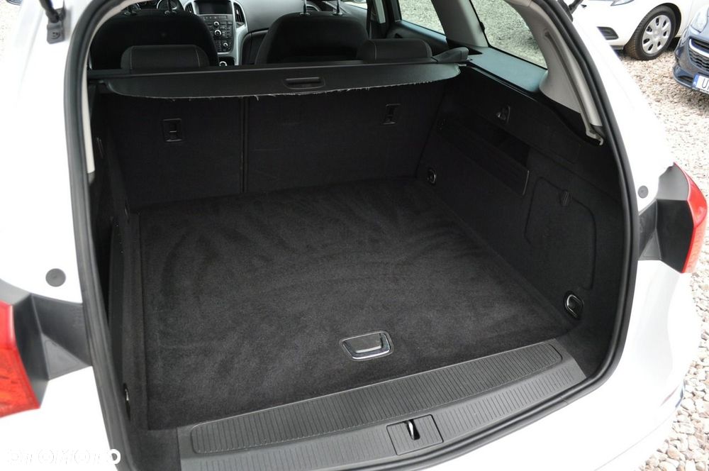 Opel Astra 1.4 T Enjoy EU6 - 22
