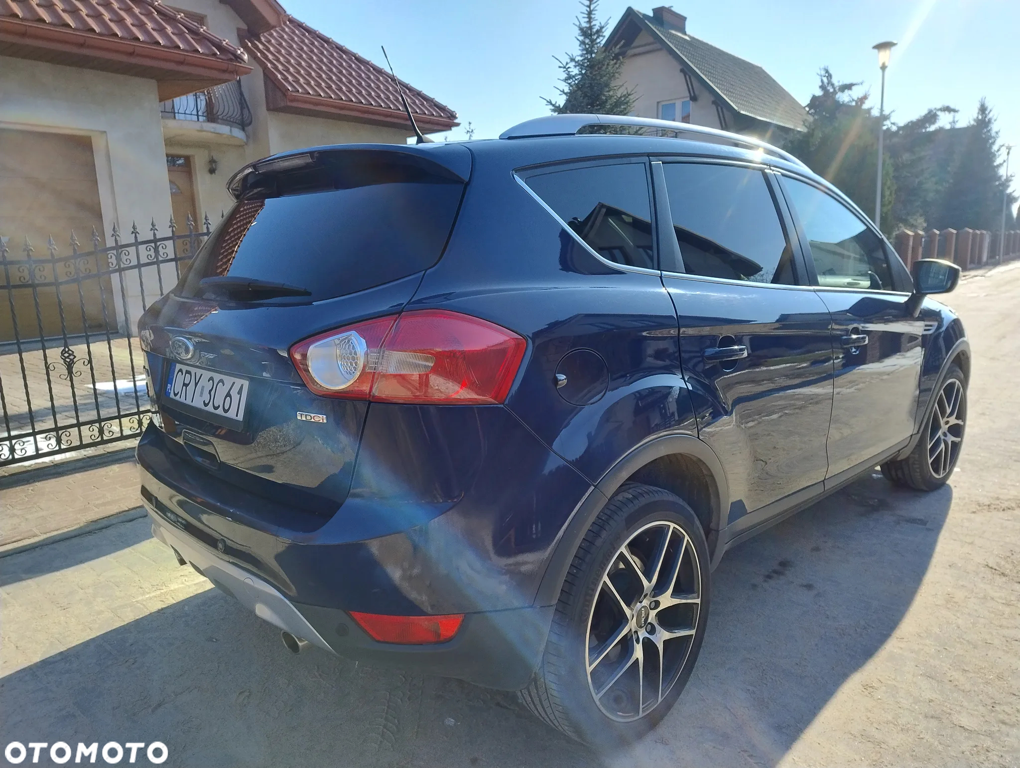 Ford Kuga 2.0 TDCi Individual - 4