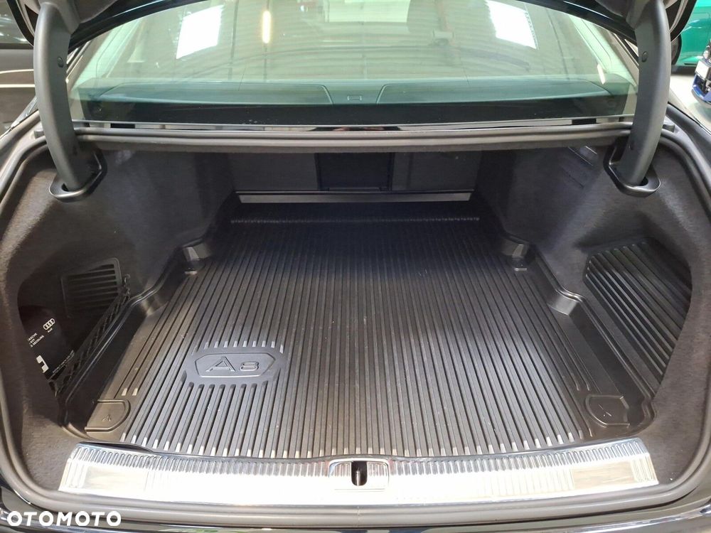 Audi A8 - 19