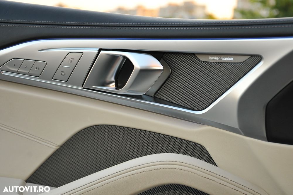 BMW Seria 8 840i - 25