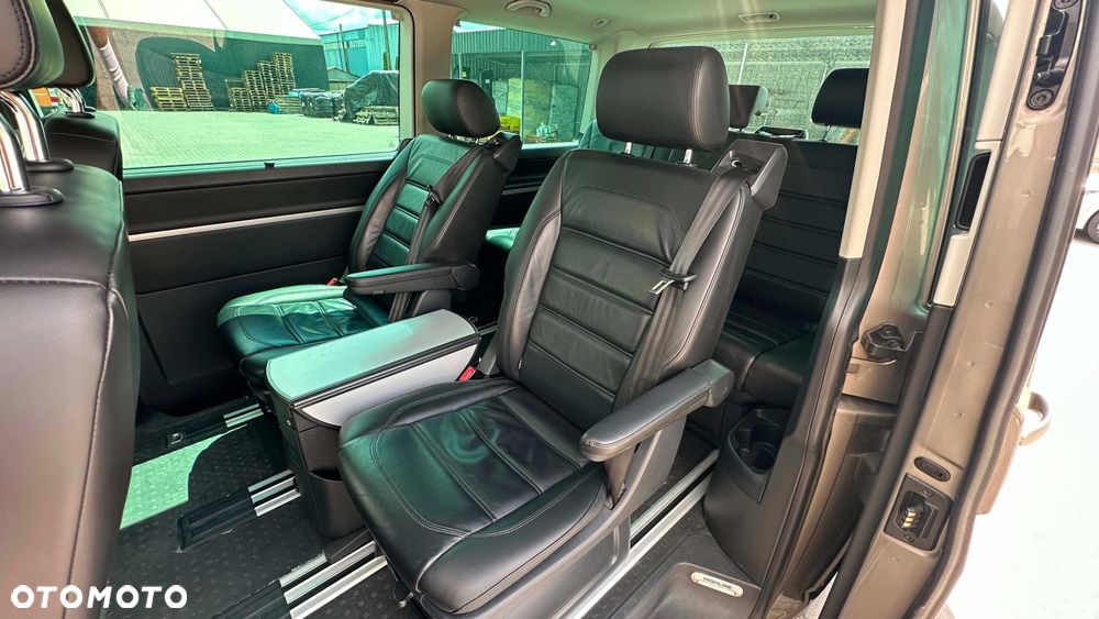 Volkswagen Multivan - 7