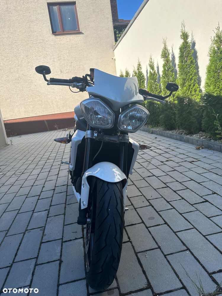Triumph Street Triple - 5