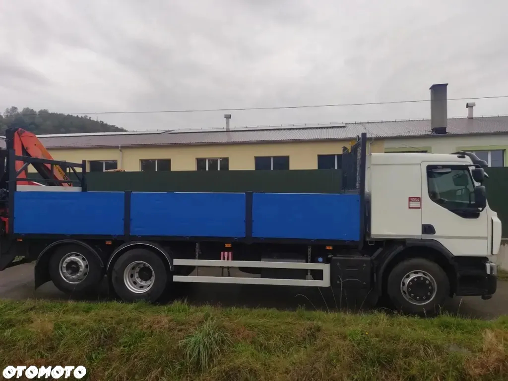 Renault D 26.320 6x2 podwozie do zabudowy - 4