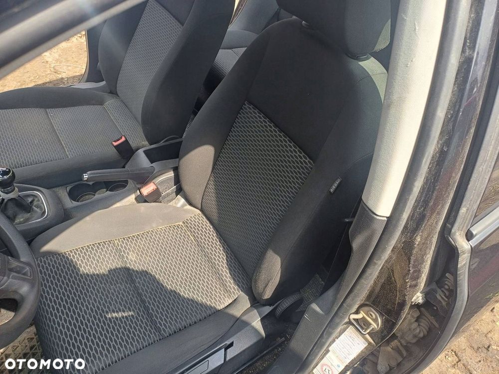 FOTELE KOMPLET LEWY PRAWY KANAPA TYŁ + BOCZKI VOLKSWAGEN GOLF VI HB 5D - 1