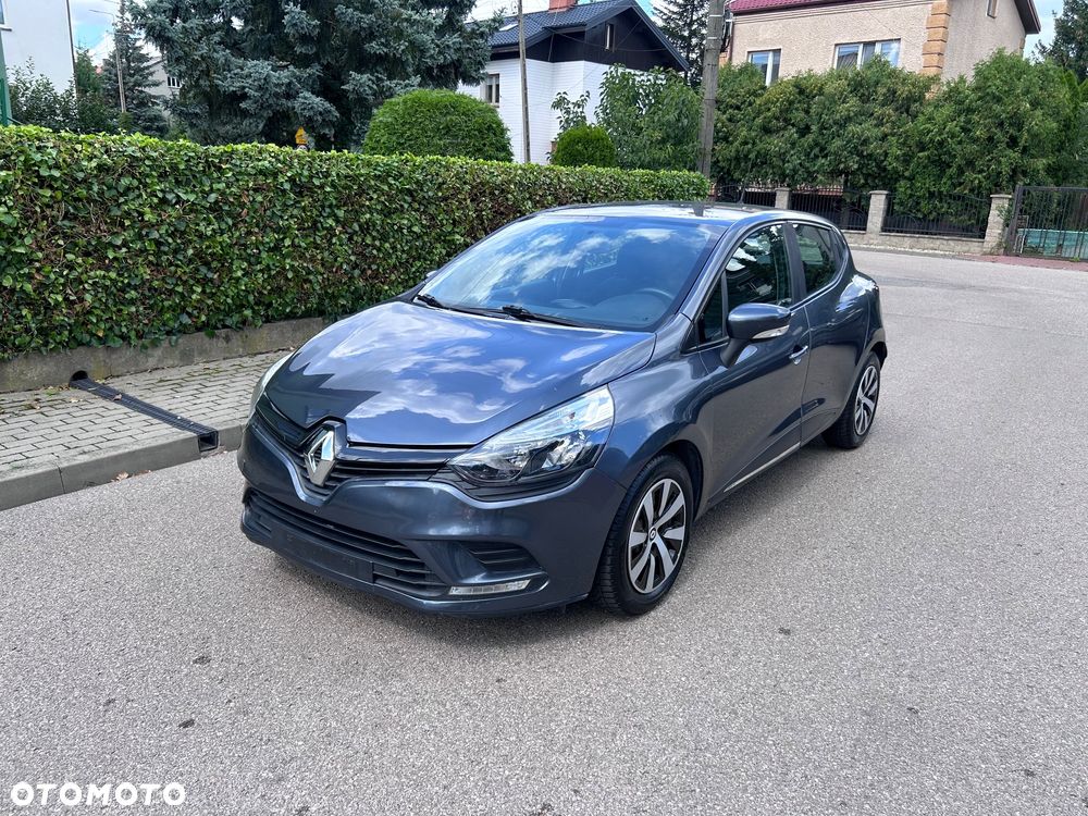Renault Clio - 9