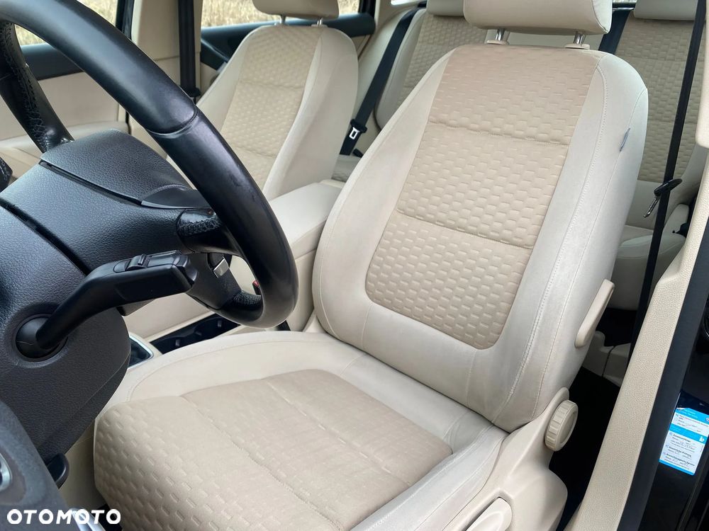Volkswagen Tiguan 2.0 TDI 4Mot Track&Field - 26