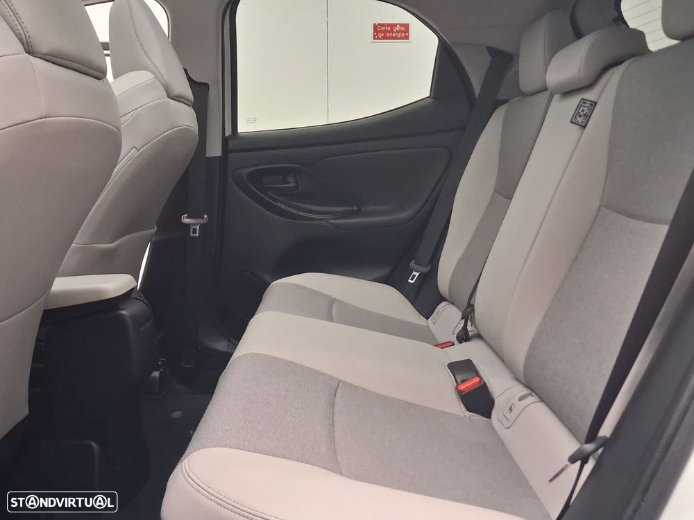Toyota Yaris 1.5 HDF Luxury - 13