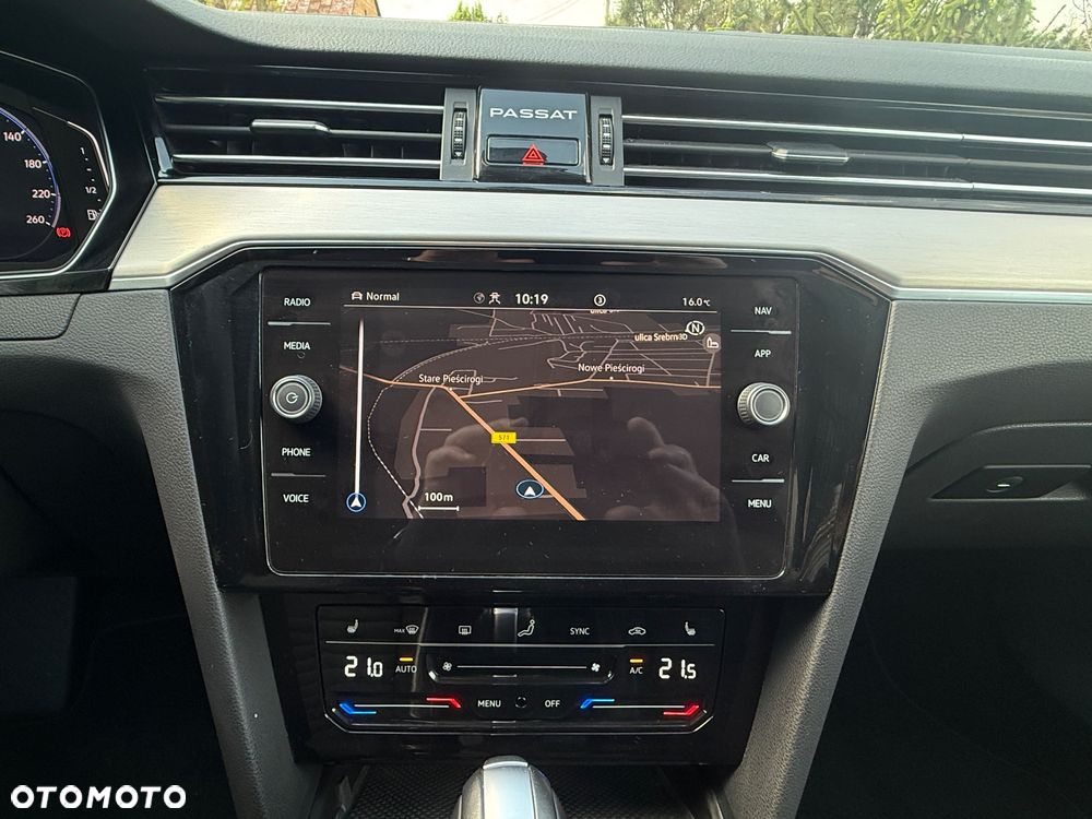 Volkswagen Passat 2.0 TSI Elegance DSG - 28