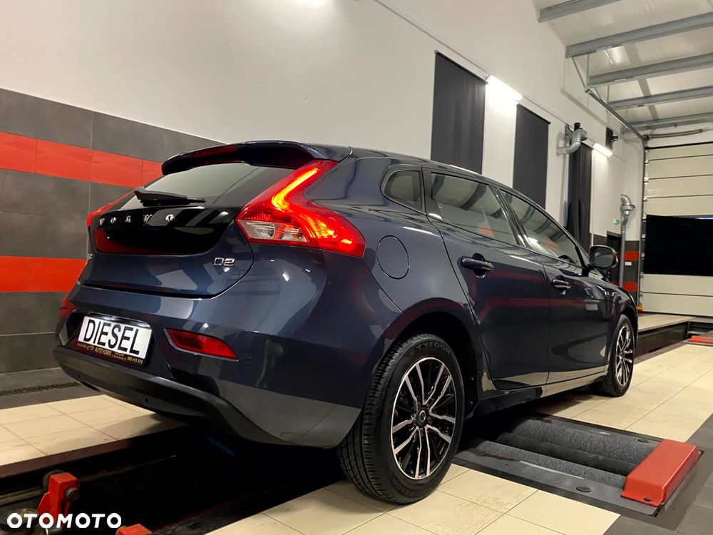 Volvo V40 D2 Summum - 8
