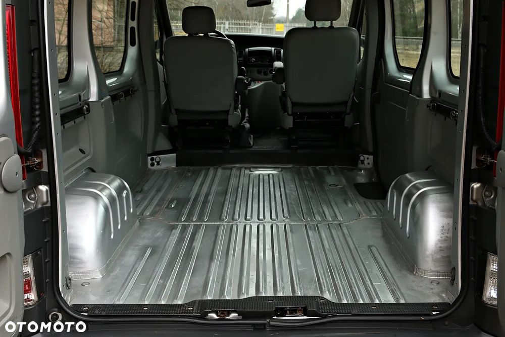 Renault Trafic - 29