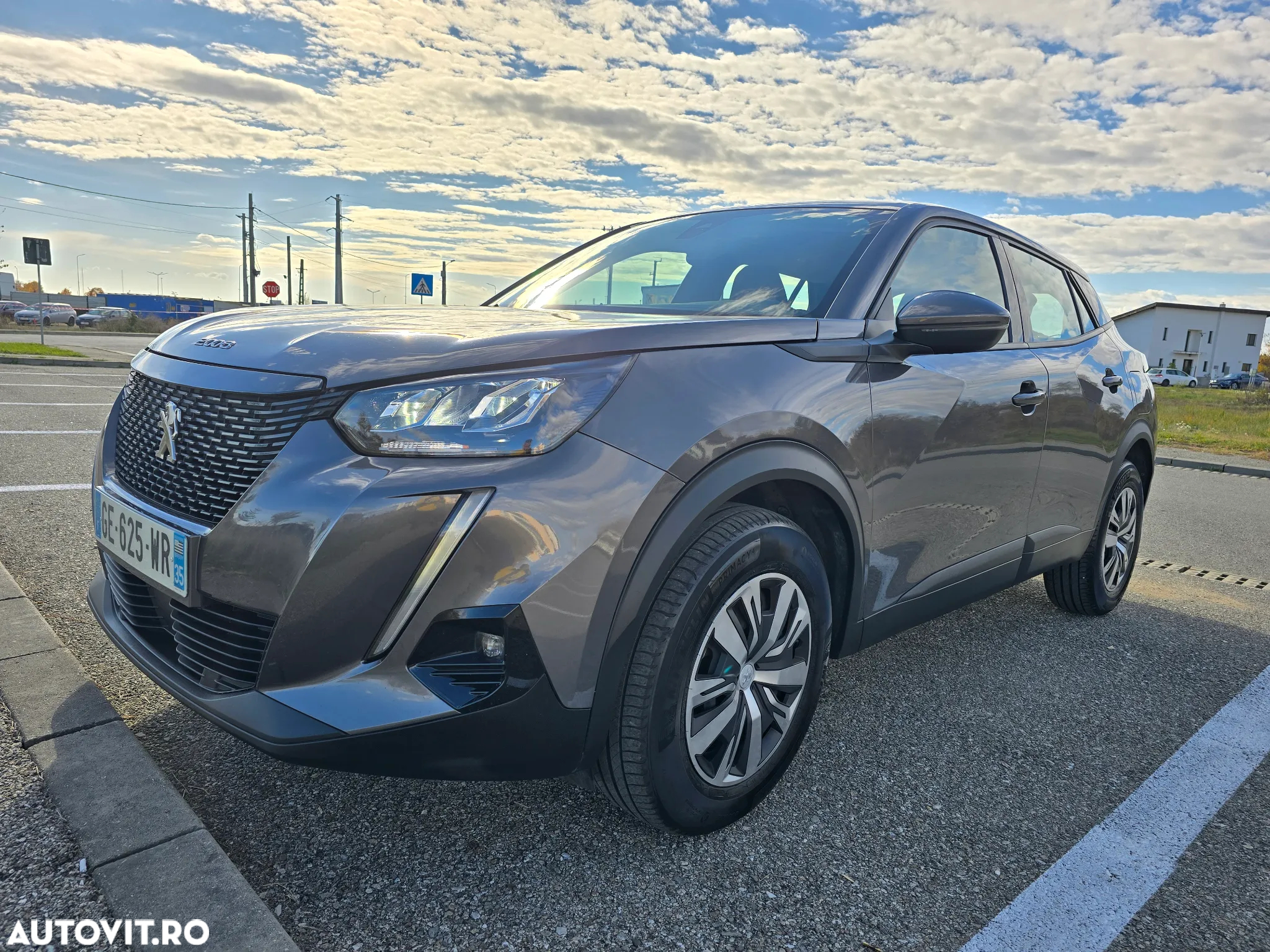 Peugeot 2008 1.5 BlueHDI 130 S&S EAT8 Allure - 11