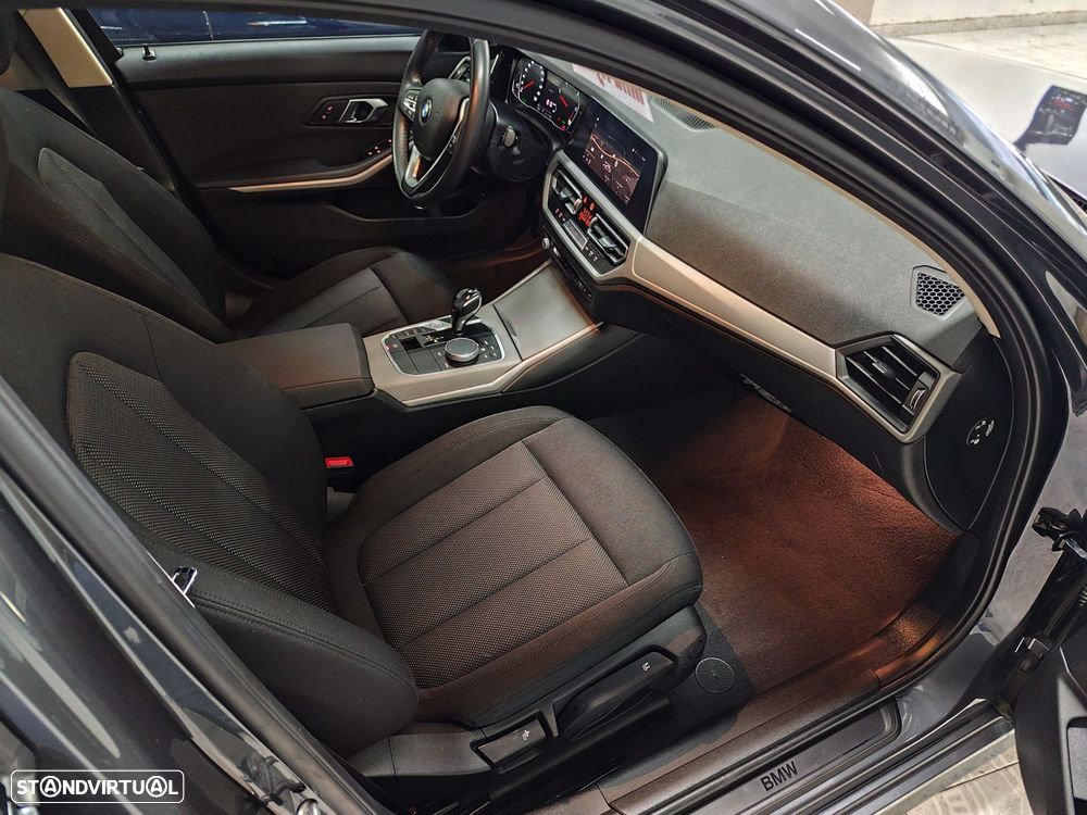 BMW 320 d Auto - 16