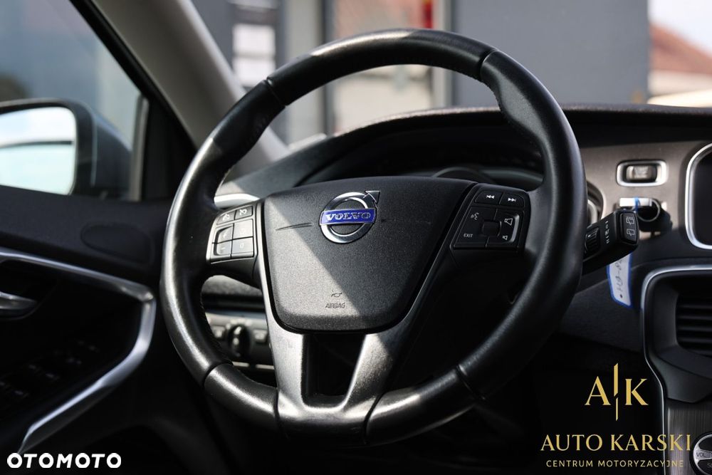 Volvo V40 - 30