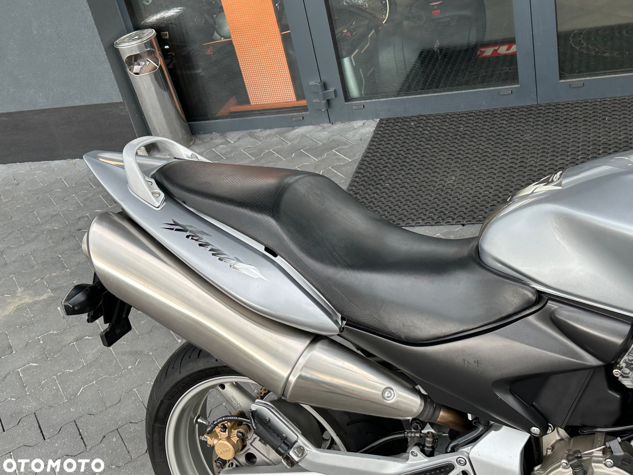 Honda Hornet - 12