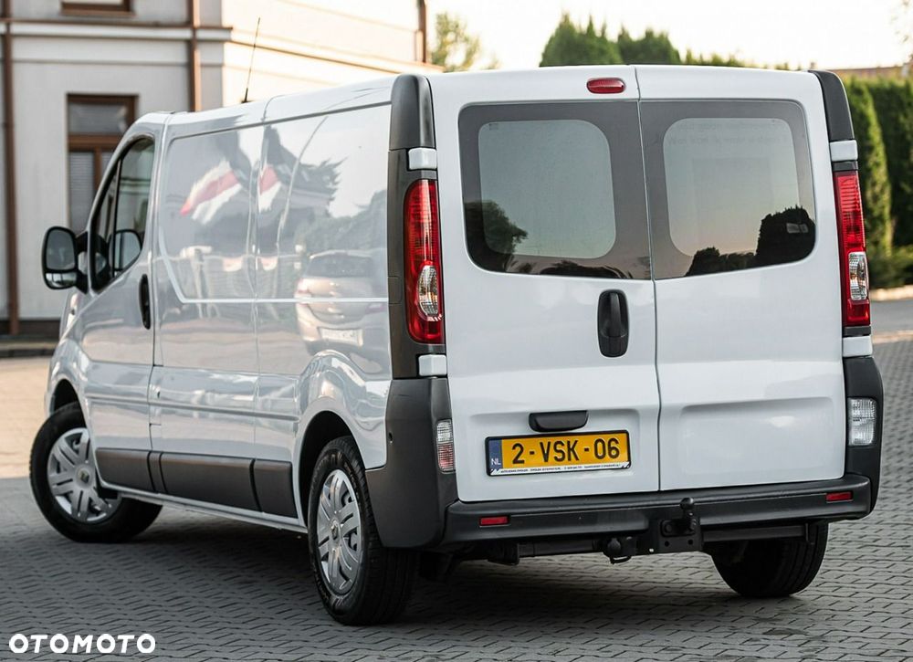 Renault Trafic - 2