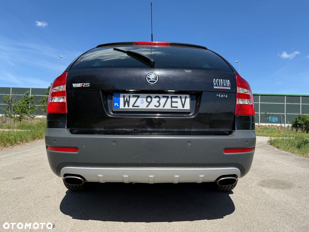 Skoda Octavia 2.0 TDI DPF RS - 9