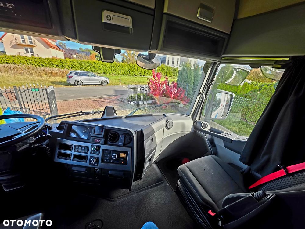Renault T high 480 - 13