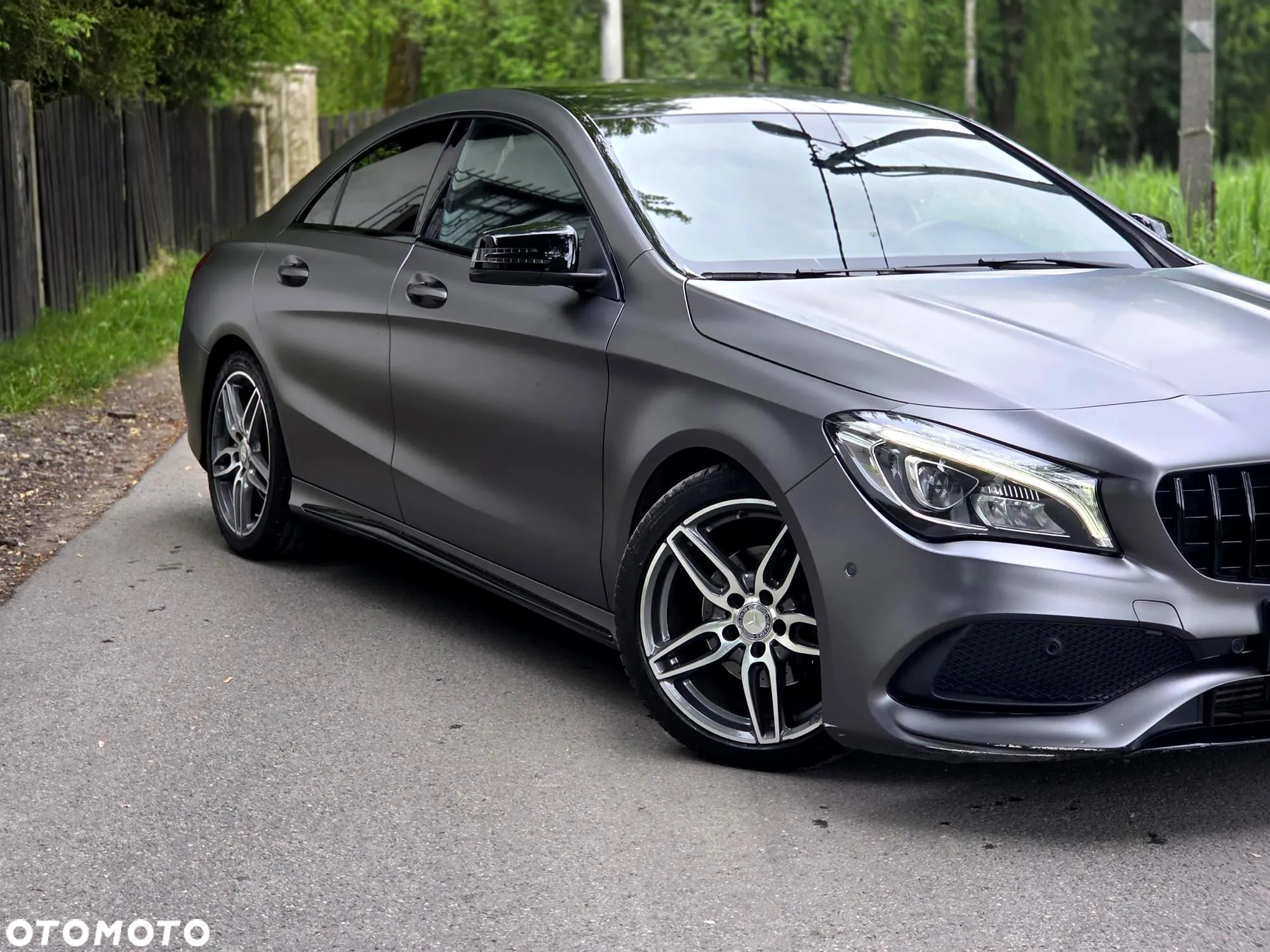 Mercedes-Benz CLA 200 7G-DCT AMG Line - 20