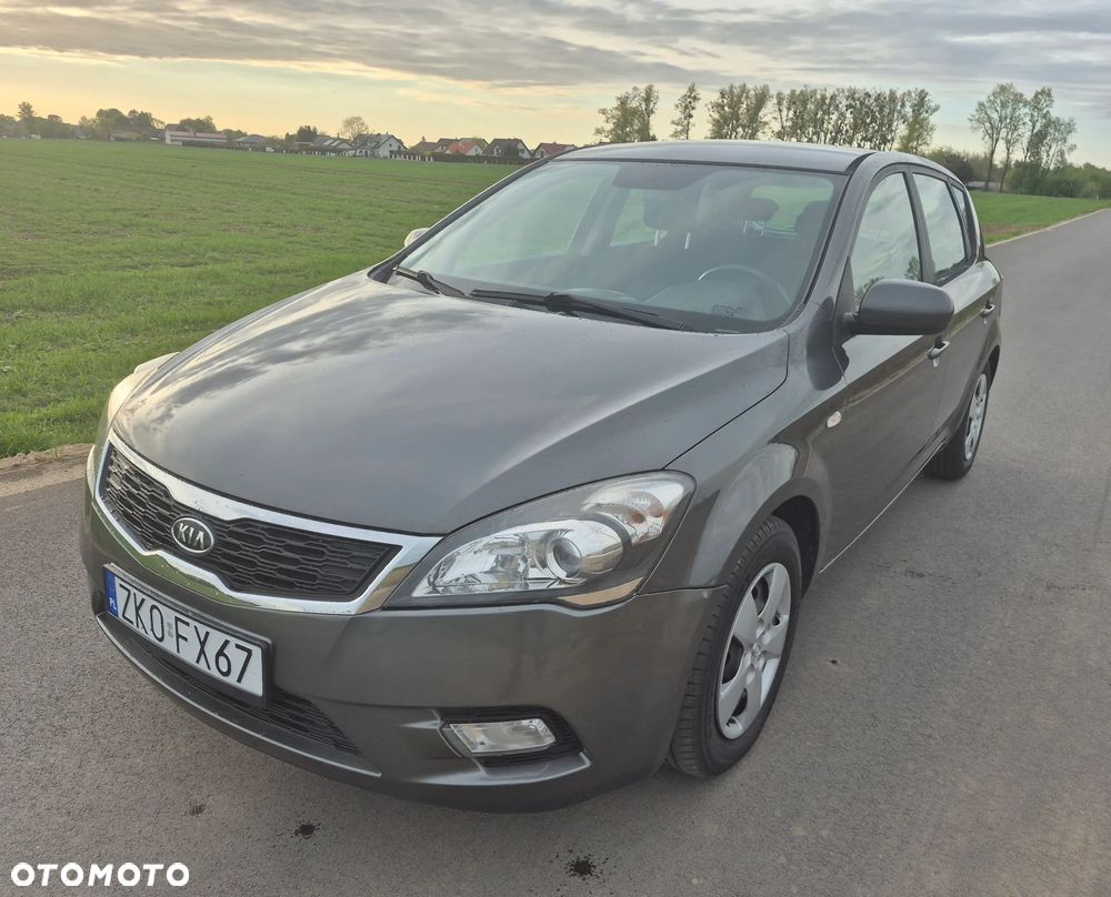 Kia Ceed - 2