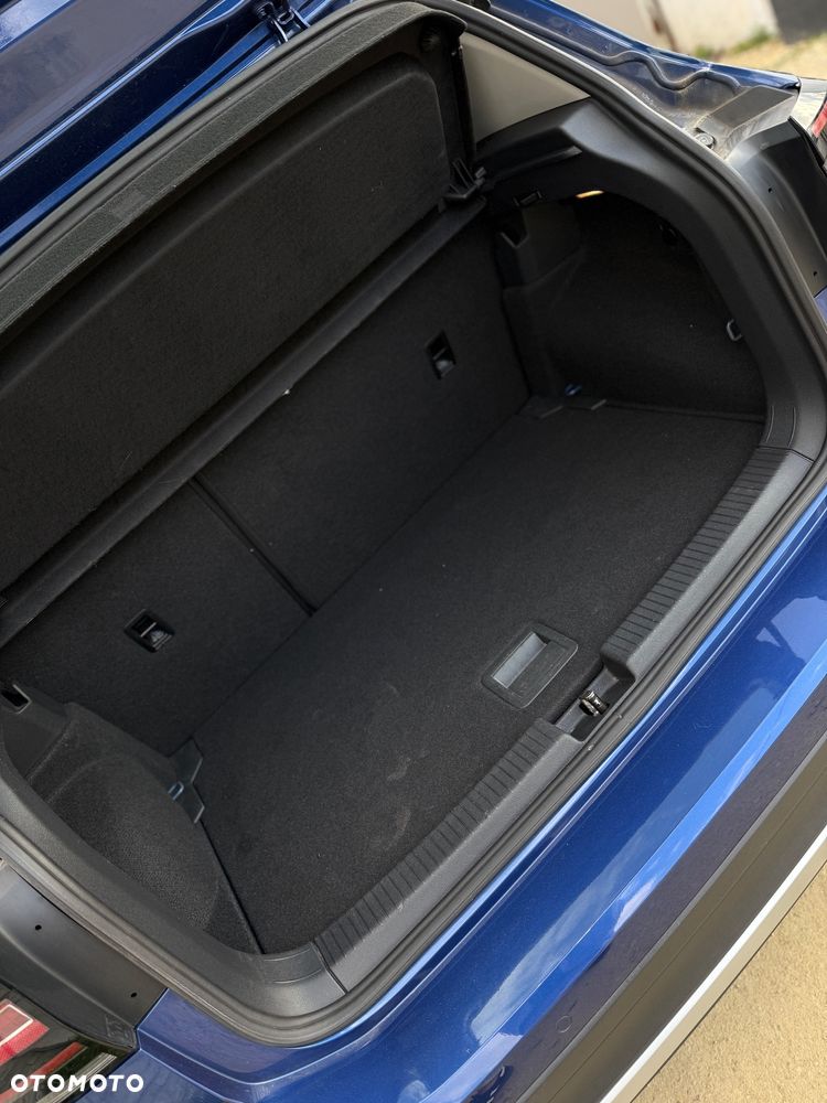 Volkswagen T-Cross 1.0 TSI Style DSG - 17