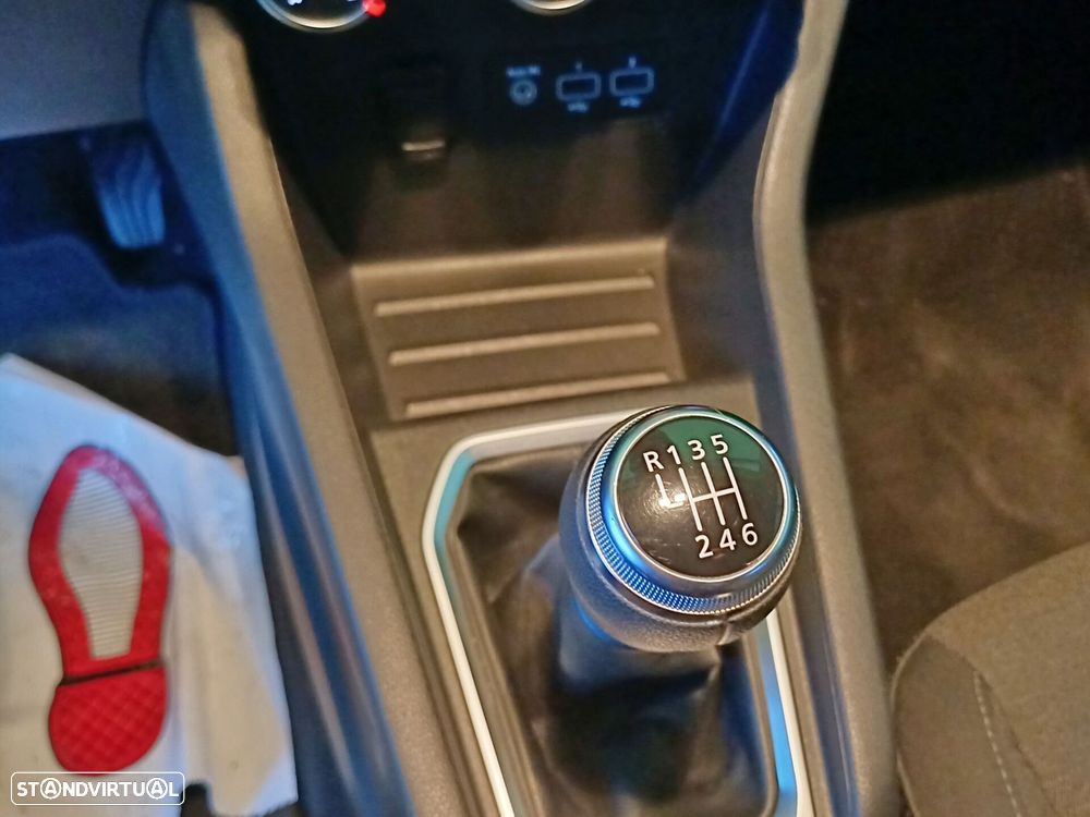 Renault Clio - 19