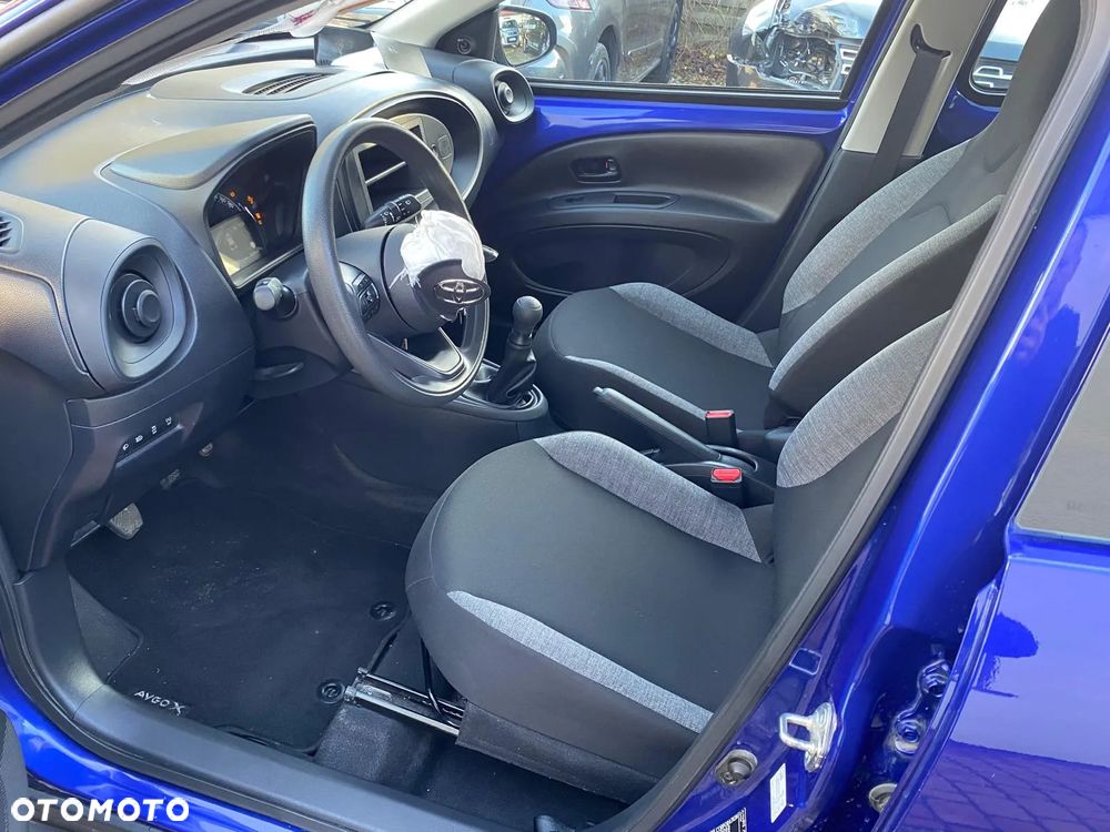 Toyota Aygo X 1.0 VVT-i - 6