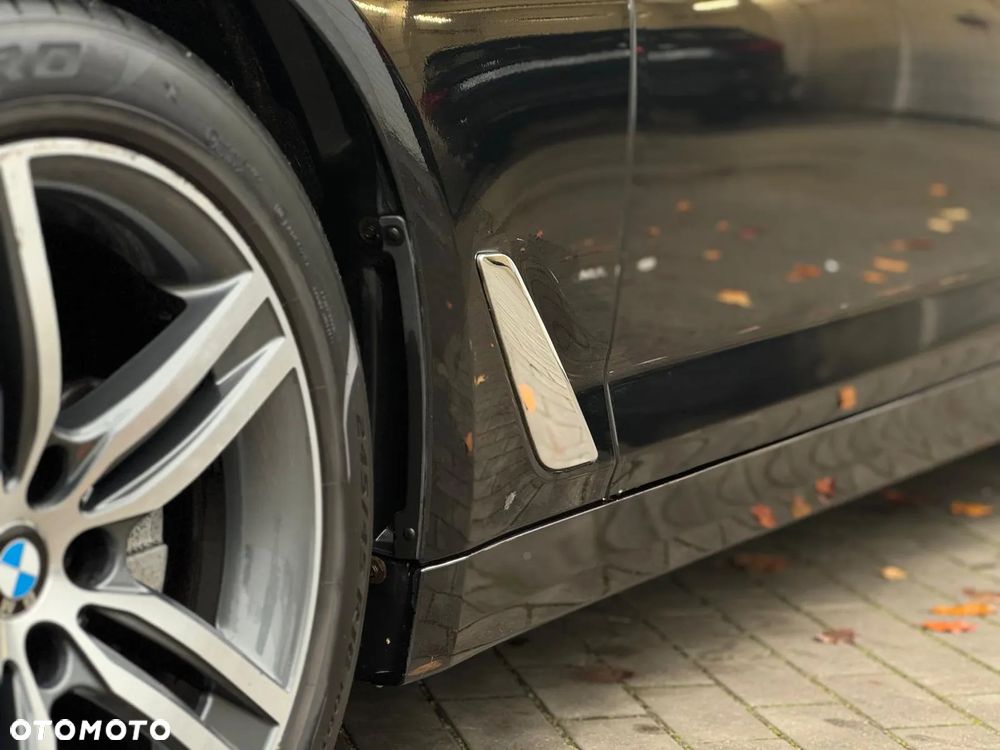 BMW Seria 5 520i - 10