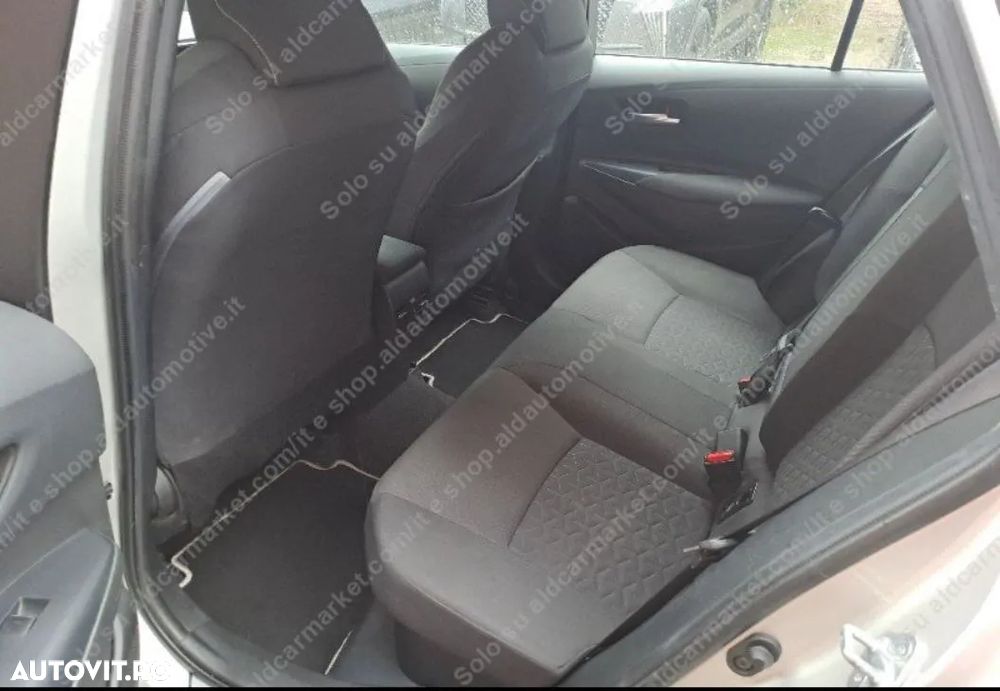 Toyota Corolla 1.8 Hybrid Touring Sports Business Edition - 3