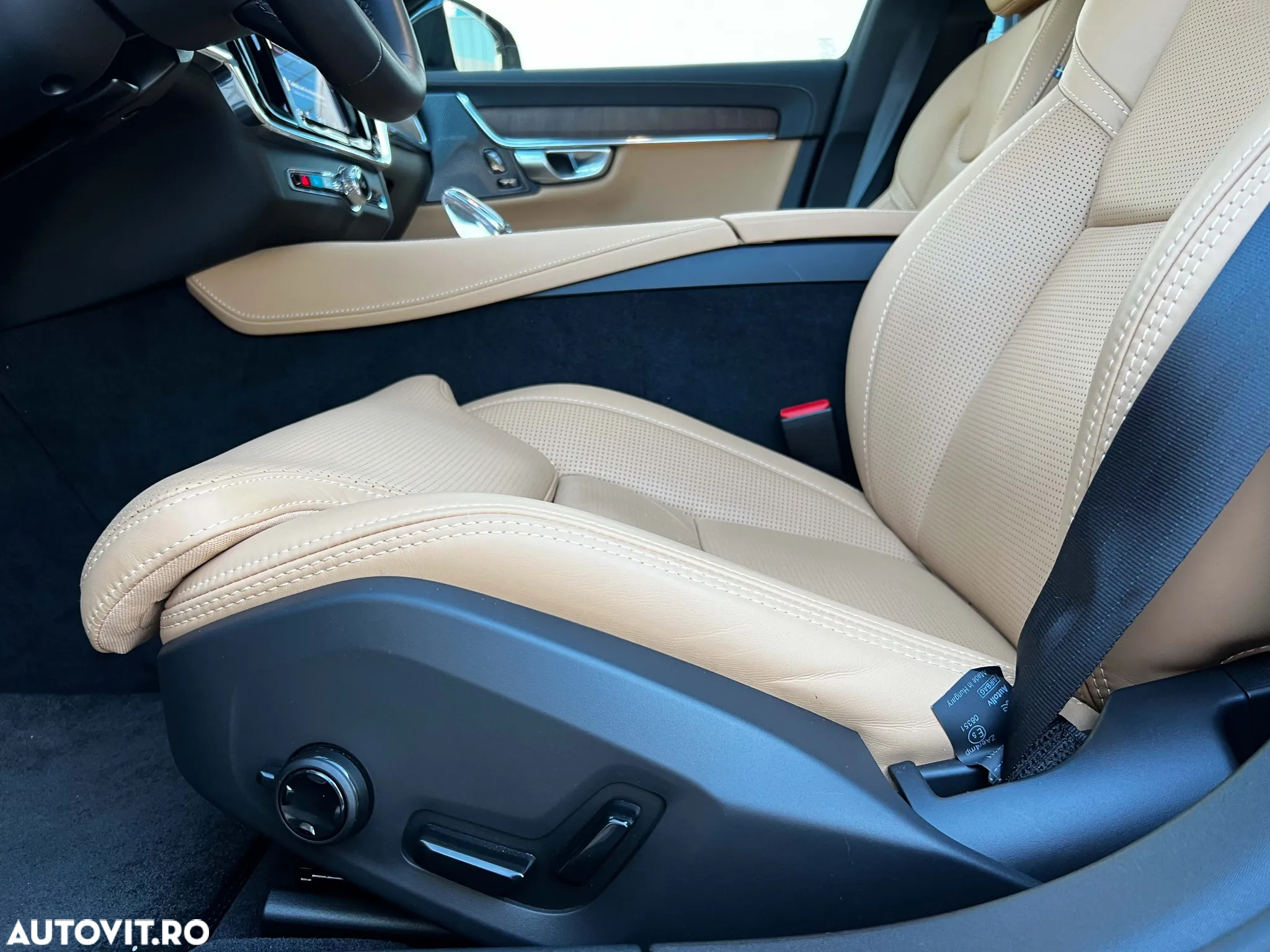 Volvo S90 B5 MHEV AT AWD Ultimate Bright - 28