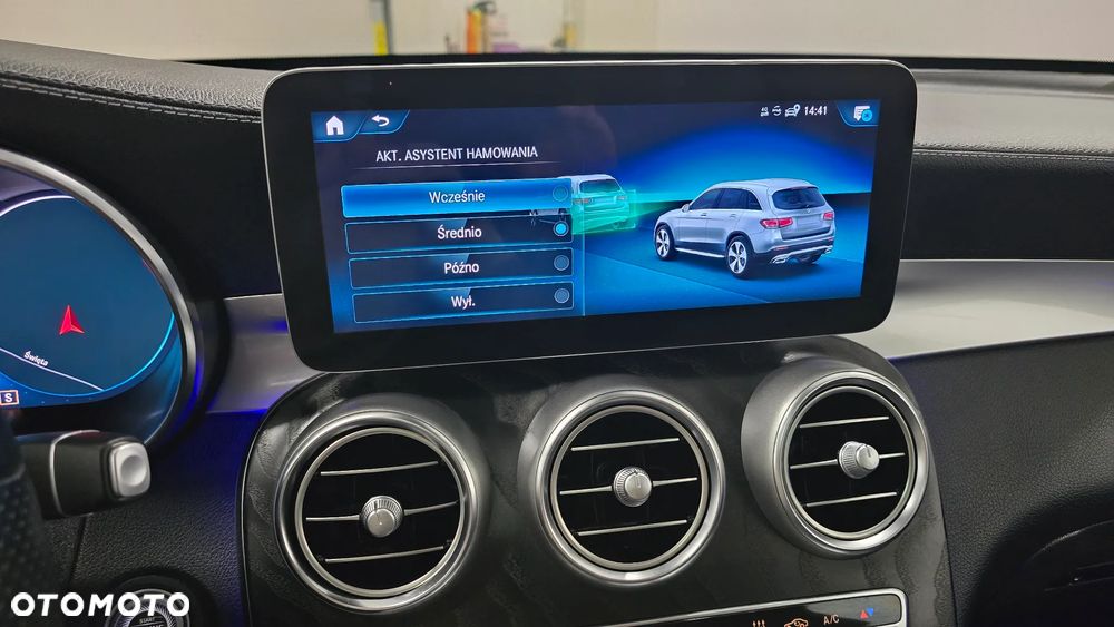 Mercedes-Benz GLC 300 de 4Matic 9G-TRONIC AMG Line Plus - 35