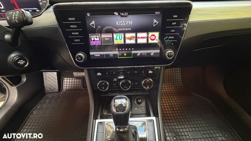 Skoda Superb Combi 2.0 TDI DSG Ambition - 26