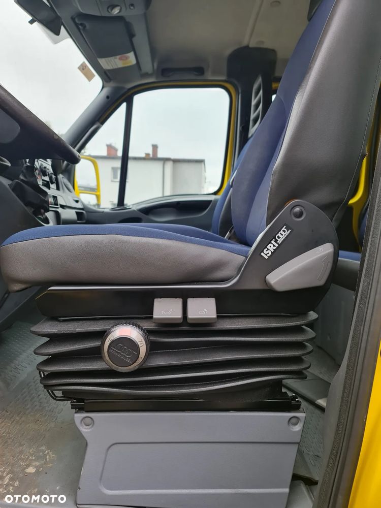 Iveco 65C18  70C18 - 8