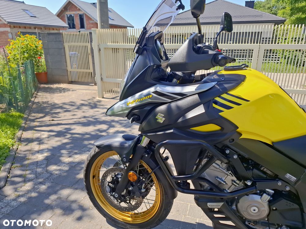 Suzuki V-STROM - 16