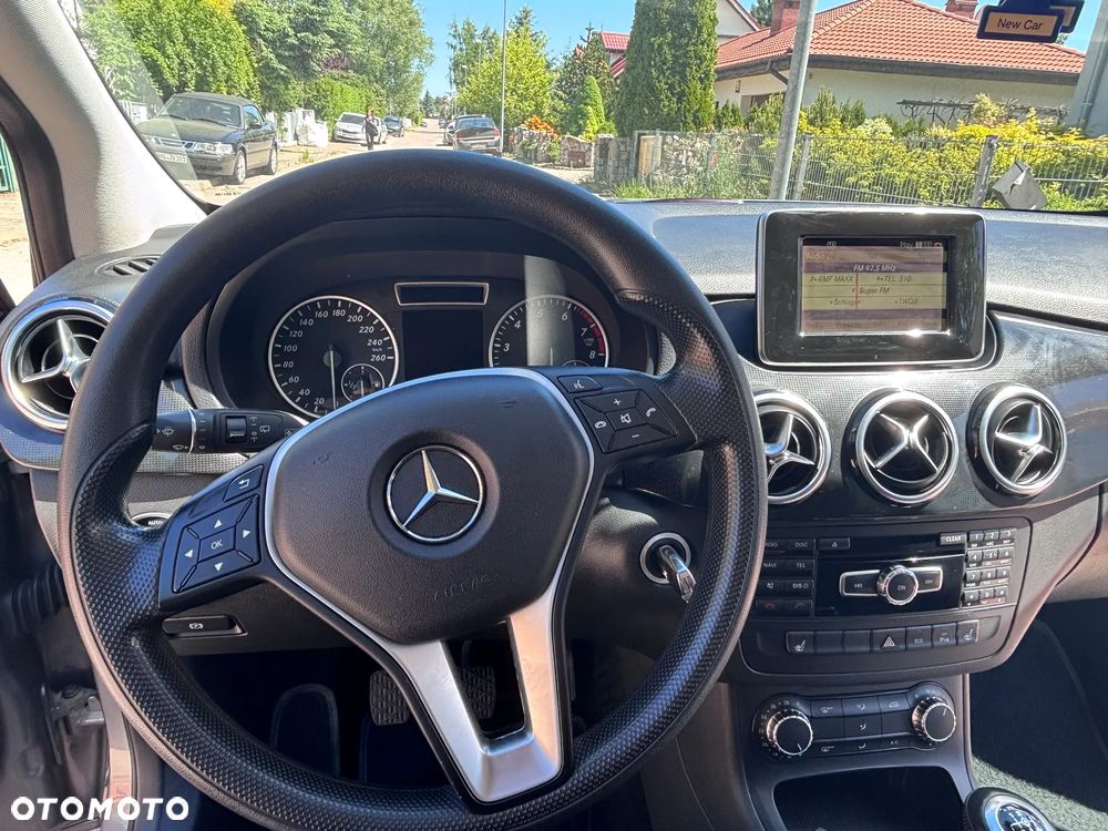 Mercedes-Benz Klasa B 200 - 25