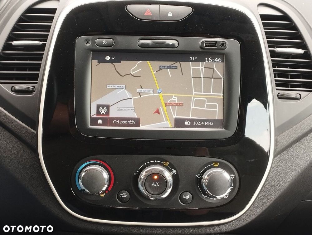 Renault Captur - 21