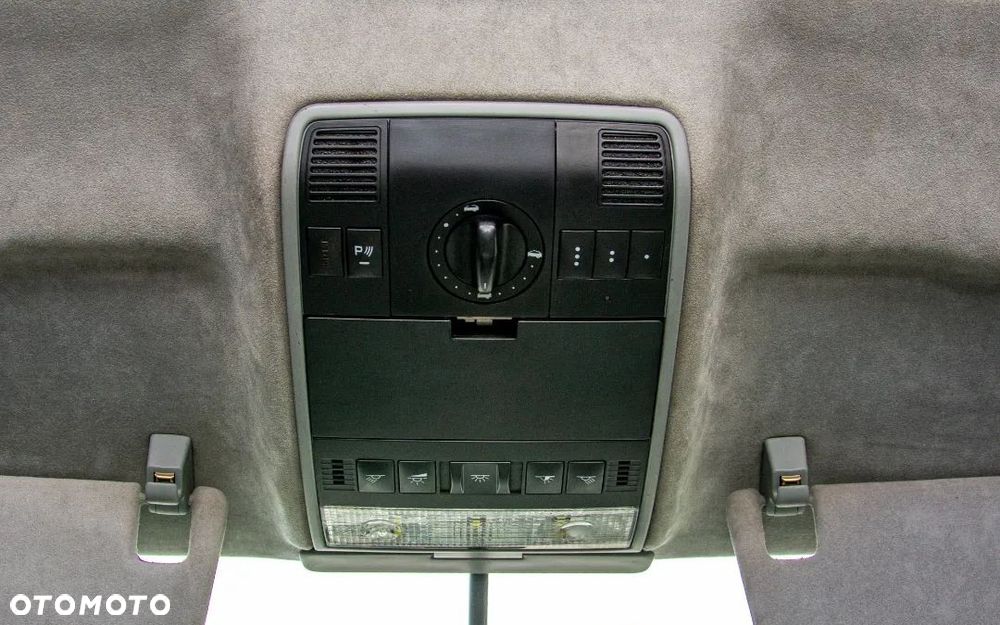 Porsche Cayenne Turbo - 31