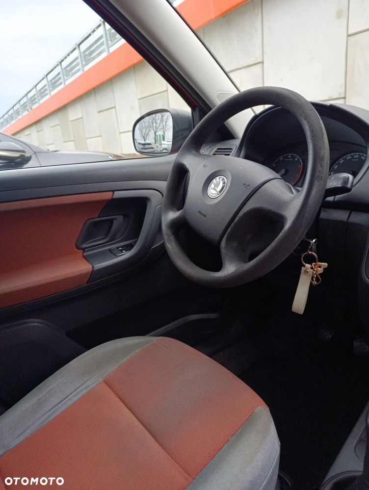 Skoda Fabia 1.2 HTP - 27