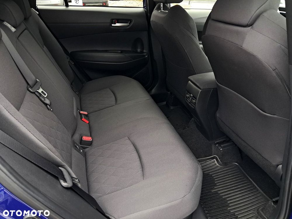 Toyota Corolla Cross - 10