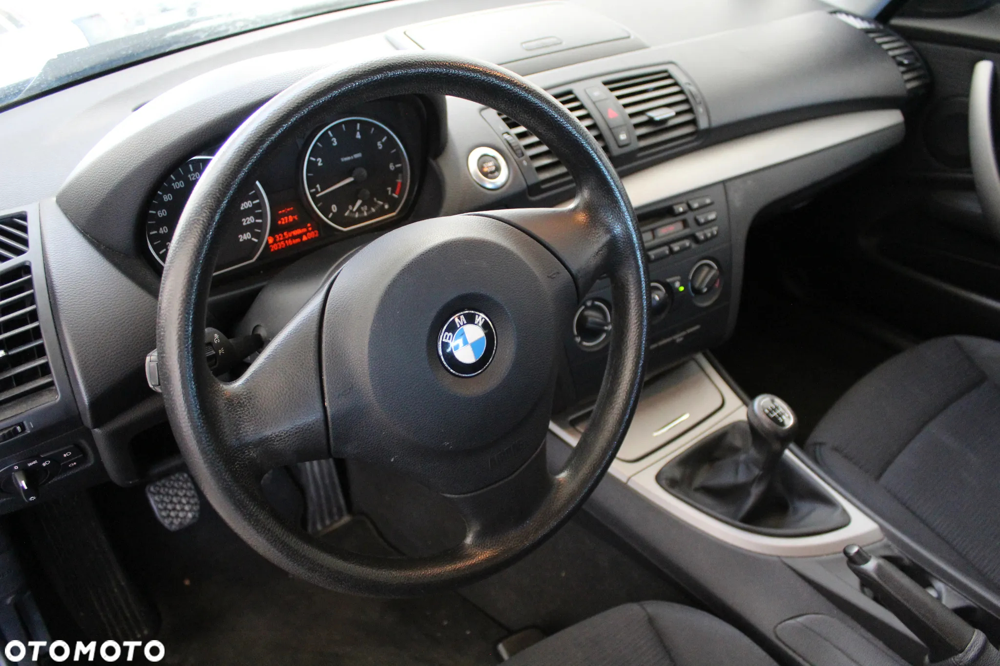 BMW Seria 1 116i - 12