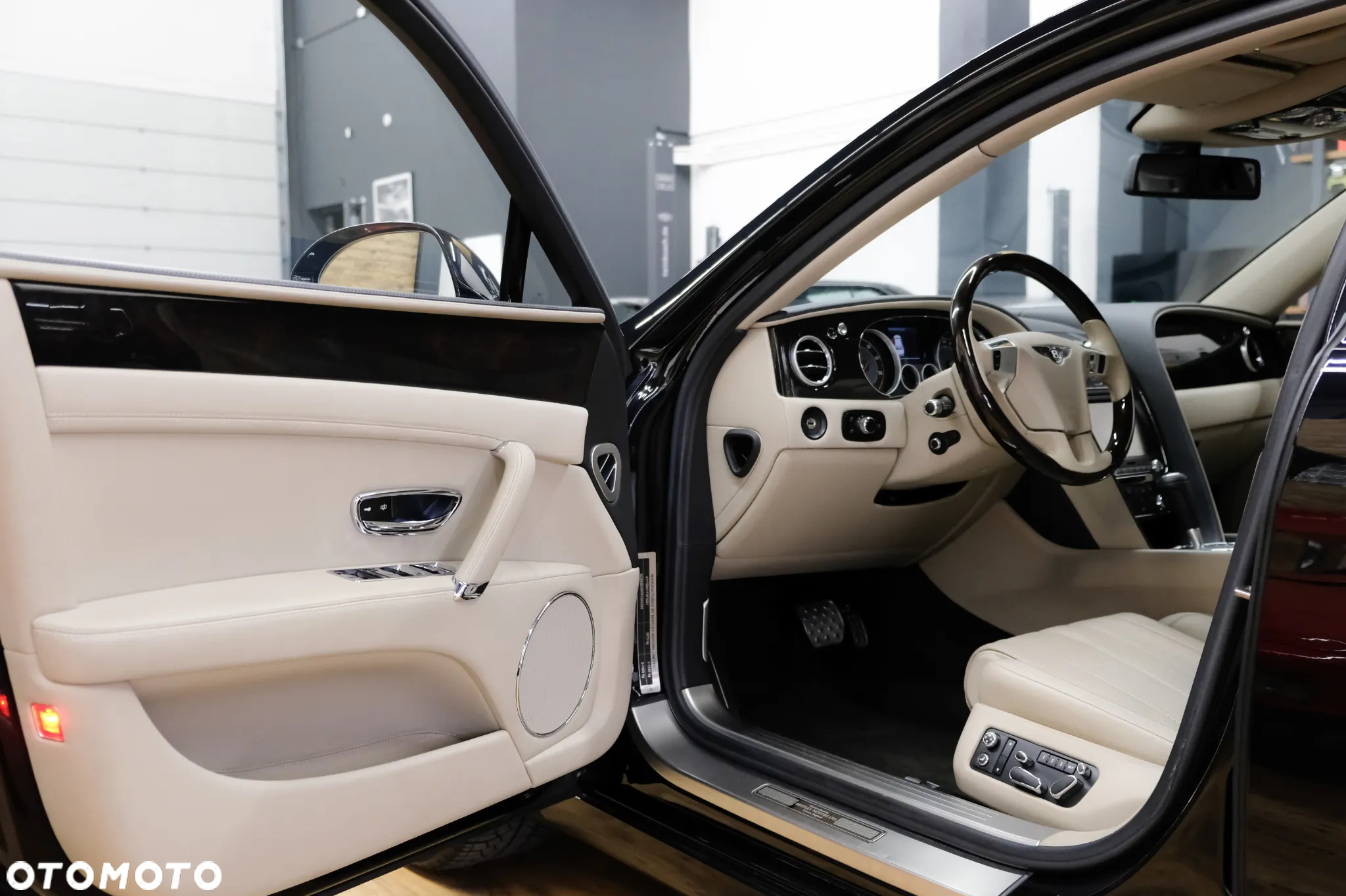 Bentley Flying Spur GTC W12 - 7