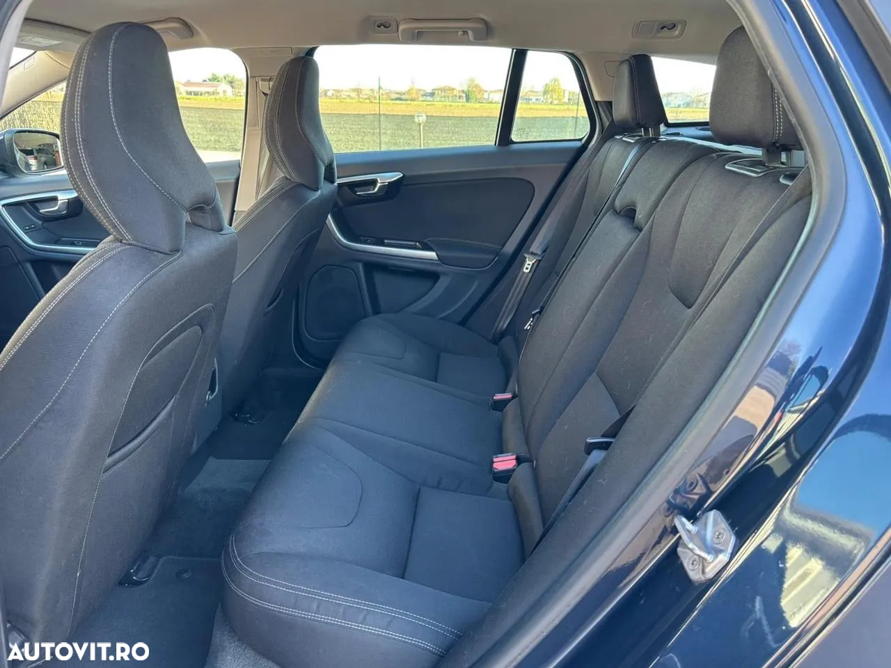 Volvo V60 - 11