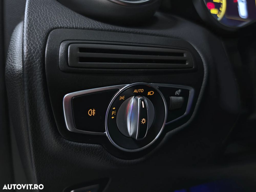 Mercedes-Benz GLC 300 de 4Matic 9G-TRONIC - 17