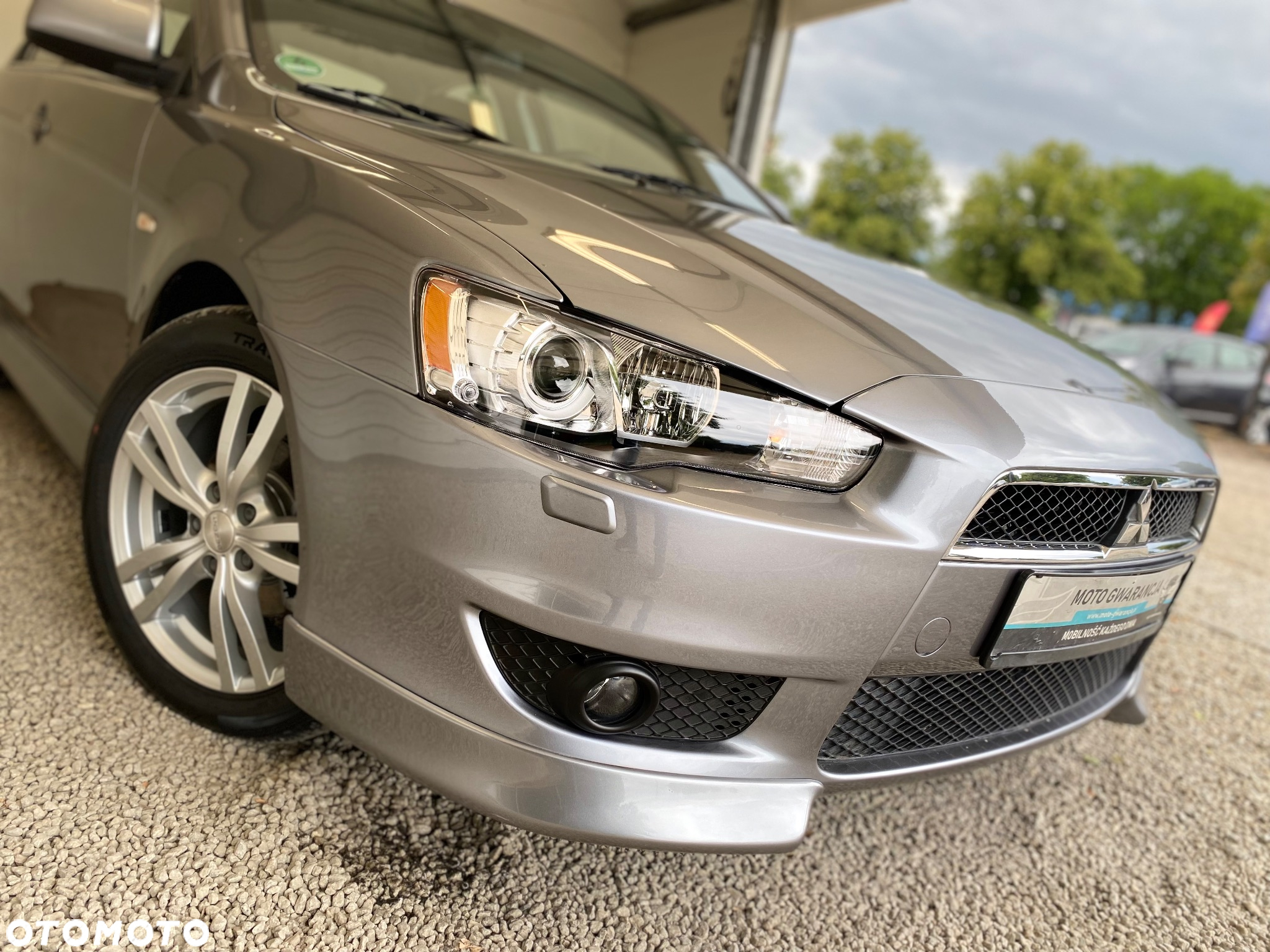 Mitsubishi Lancer 1.6 Invite - 16