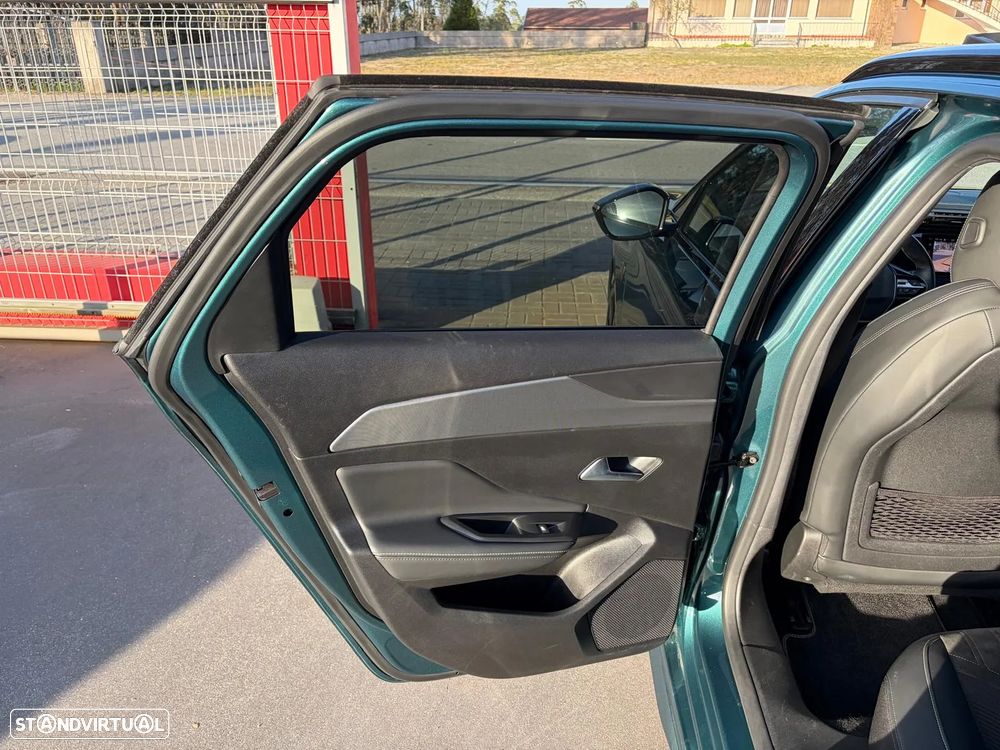 Peugeot 308 1.2 PureTech GT EAT8 - 32