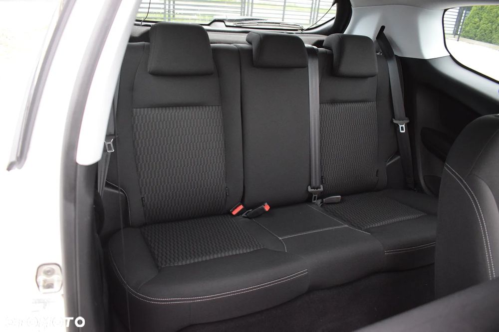 Peugeot 208 - 9