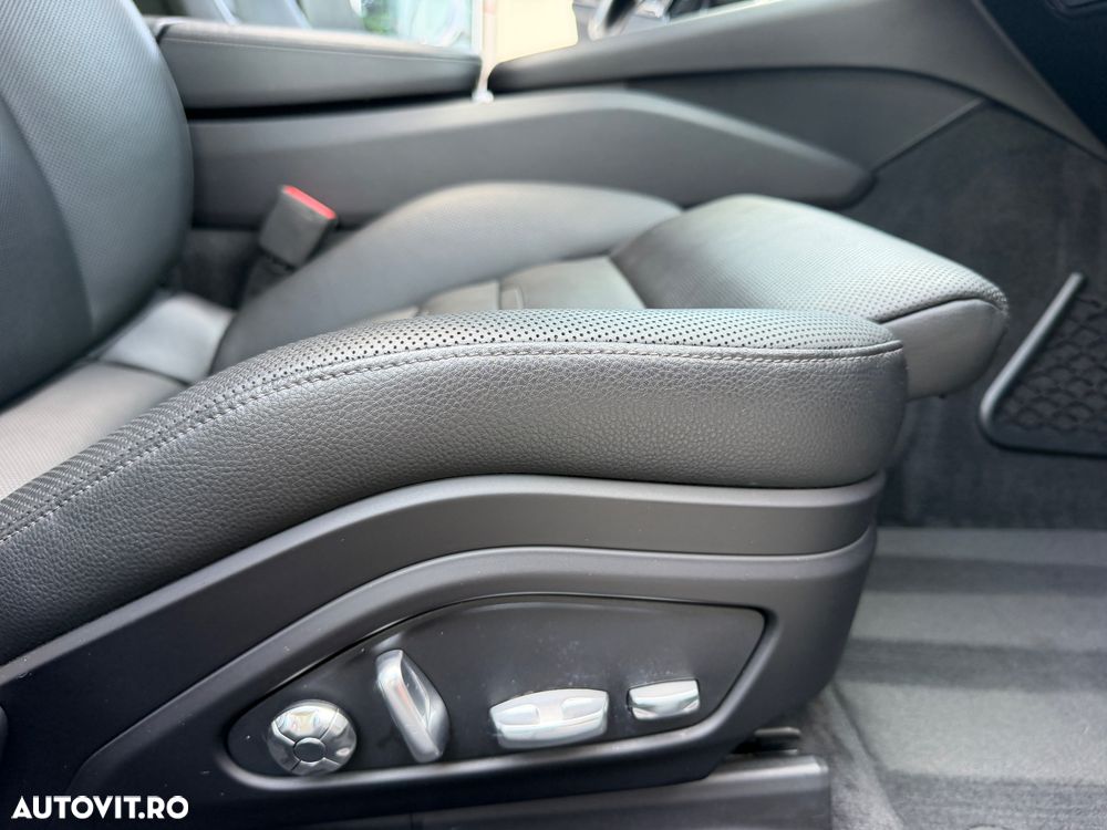 Porsche Panamera 4S Executive - 39