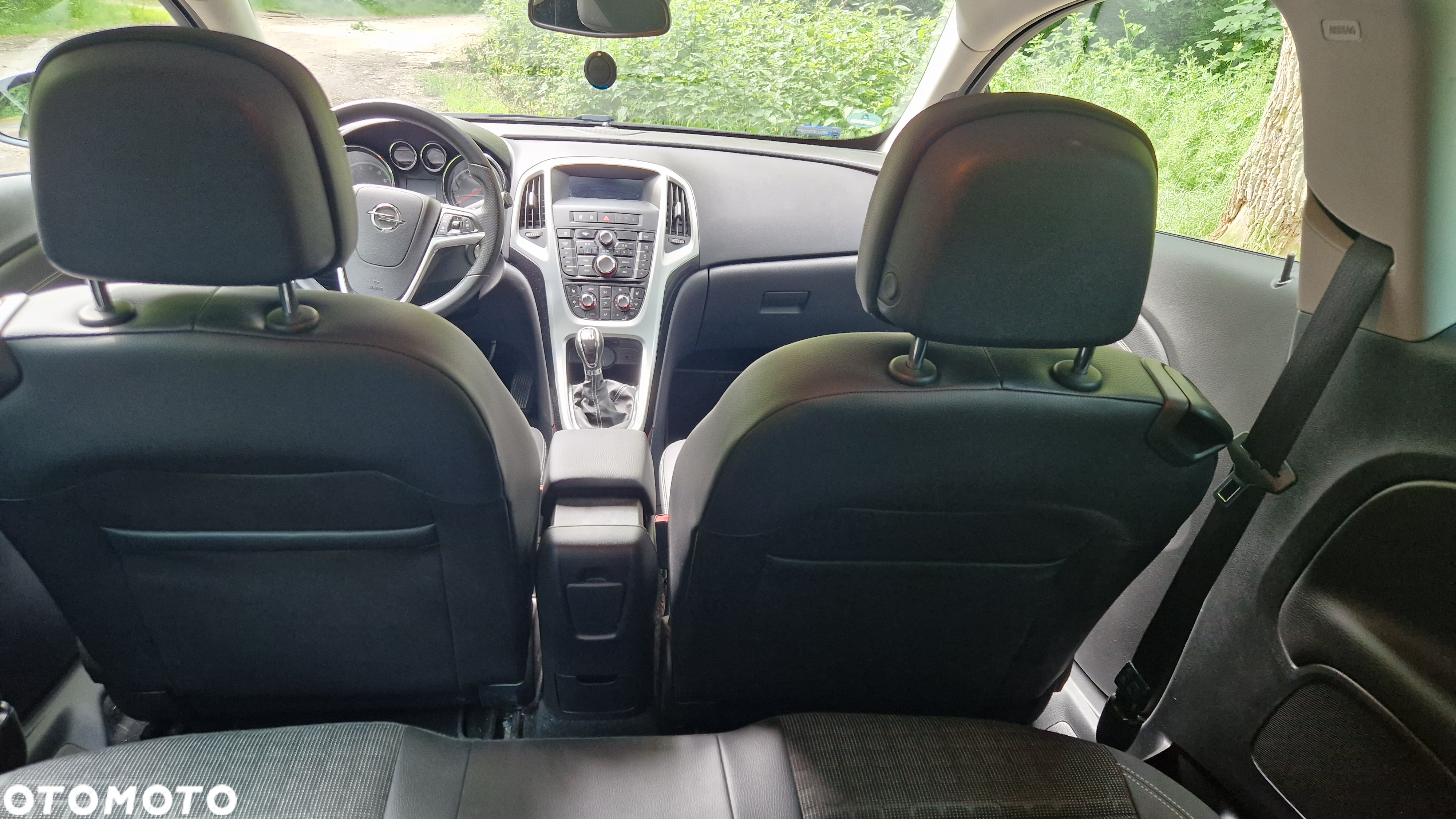 Opel Astra GTC 1.4 Turbo - 10